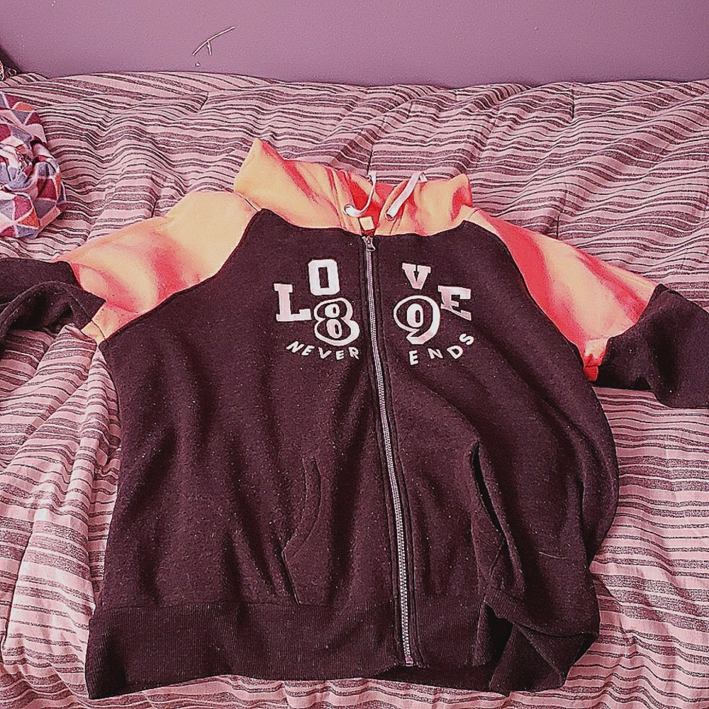 A 4x sweater i got from rainbow